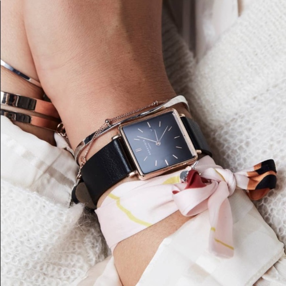 🌹🌷 Rosefield wrist scarf 🌷🌹